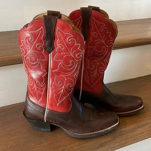 Ariat ladies boots 6 1/2B dark red and brown